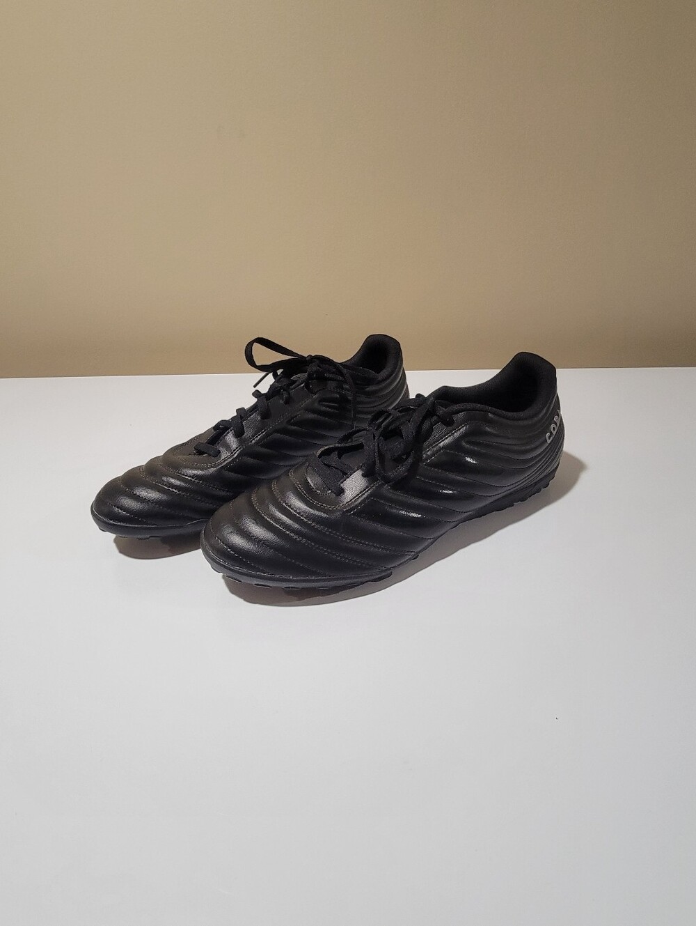 Adidas Copa Men's Black Soccer Turf Shoes - Classic Lace-Up Size 11